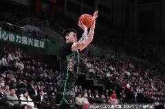 張鎮(zhèn)麟半場三分4中0卻砍10分1助1帽引發(fā)熱議