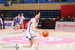 梁雅琦連砍兩雙 清華附中力克石家莊二中再奪耐高北區(qū)冠軍