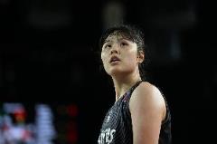 李月汝憑借表現(xiàn)從訓(xùn)練營合同轉(zhuǎn)正正式合同