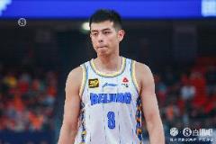 北京三老將合同到期或續(xù)約 老將合同成焦點 球隊陣容面臨關鍵抉擇！