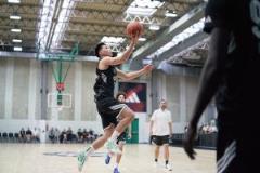 林葳14投12分小偰7中3得7分 葳少2場(chǎng)27中7阿迪歐洲訓(xùn)練營表現(xiàn)亮眼