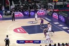 如今廣東球迷大喜！重溫下崔永熙此前名場面：單臂炸裂隔扣鄒雨辰