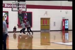 庫(kù)里已經(jīng)參加訓(xùn)練了