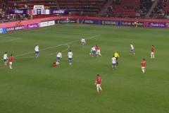 技術(shù)短板??昔日亞冠賽場(chǎng)，王大雷也曾黃油手