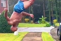 網(wǎng)友：C羅這一腳，把德赫亞身價(jià)打掉了一半！