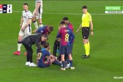 奧爾莫第26分鐘受傷無法堅(jiān)持被換下！費(fèi)爾明替補(bǔ)登場(chǎng)！