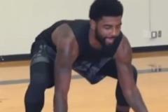 訓(xùn)練狂魔！歐文和巴特勒的運(yùn)球訓(xùn)練！你覺得誰的難度更大？