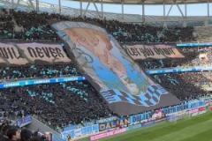 中超自己的威斯特法倫，來感受滿座大連球迷的氣勢(shì)