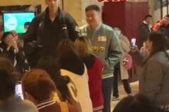 還得是杜導會玩...