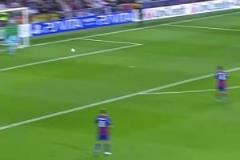 完美形態(tài)，暴力美學(xué)！巔峰時(shí)期的C羅，過半場(chǎng)就進(jìn)入了射程！