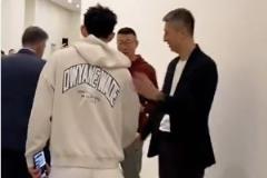 重新召回？郭士強(qiáng)曾觀戰(zhàn)同曦新疆G1 并在球員通道和林葳打招呼