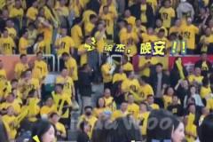 讓你們家主教練來山西主場球迷高喊：上杜鋒！ 這氛圍簡直了