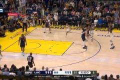 庫(kù)里是累了嗎？加時(shí)賽關(guān)鍵時(shí)刻，庫(kù)里一個(gè)上籃不進(jìn)+一個(gè)失誤！