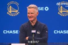 科爾談巴特勒：把球給他 拉開空間就行 有他太棒了！