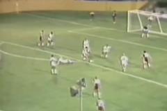 畫質(zhì)擋不住的瀟灑！喬治·貝斯特在美國的經(jīng)典solo進球