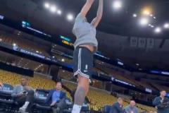 獨(dú)行俠一戰(zhàn)定生死！今天會(huì)是火力全開的濃眉嗎？