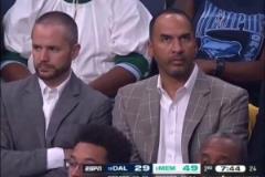 獨(dú)行俠無緣季后賽！自從交易77了，哈里森一直都是這樣的眼神