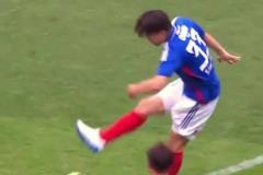 太離譜了！日本J聯(lián)賽橫濱水手后衛(wèi)離譜失誤送禮助攻對手破門