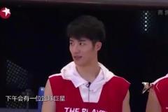 科比退役后中國(guó)綜藝首秀，明星居然還想防住他