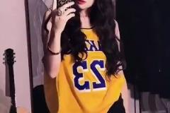 黑絲大長(zhǎng)腿！現(xiàn)在女詹密都這么卷了嘛