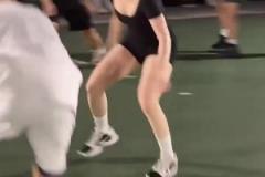 面對這樣的防守，我根本突破不過去。。。