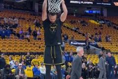 金州拉文限時回歸！庫里賽前熱身扣籃狀態(tài)良好