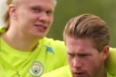 一切都結(jié)束了嗎？小球迷：哈蘭德大于C羅，亞馬爾大于梅西！