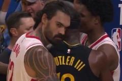 亞當(dāng)斯這一抱太嬌羞了！海王：溫柔的男人像海洋