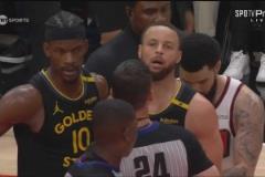 很冷靜！范弗里特防快攻推翻巴特勒后 庫里卡在倆人中間避免升級