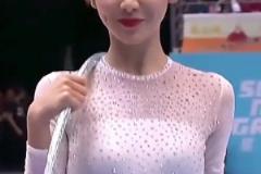 美娜穿上體操服無敵了，最美女主播應(yīng)該沒爭議吧