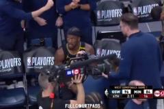 燃盡！昨日暫停一工作人員想和巴特勒交談，巴特勒回應(yīng)：我聽(tīng)不見(jiàn)，我太累了