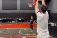 投籃速度有點慢？林葳赴美特訓(xùn)：底角三分四連中