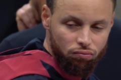 華子受傷后，看庫里的表情，應(yīng)該也是十分擔心！