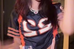 湖人淘汰，美娜也是放飛自我了，露個小腰扭起來