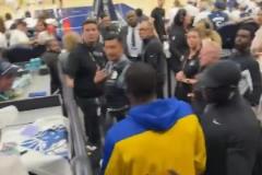 森林狼主場保安透露：一名球迷對(duì)追夢發(fā)表種族歧視言論，隨后被逐出球館！