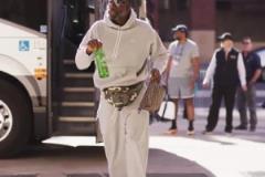 受傷不能打啥感受？庫里回應(yīng)逗笑記者：人家有一點小情緒了！