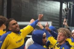 勇士已無路可退！賽前庫里和隊友們一起鼓勁加油！