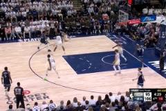 蠻牛真進化了！蘭德爾末節(jié)關鍵時刻連取四分，澆滅勇士反撲氣勢