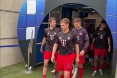 他值得！穆勒結(jié)束德甲生涯，霍村球迷全體起立鼓掌致敬！