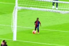 網(wǎng)友：姆巴佩這次仰天長嘆，是皇馬本賽季最悲情的注腳！