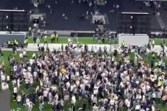 15年亞洲杯決賽后孫興慜被澳波安慰，如今二人合作拿到歐聯(lián)