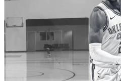 新老對(duì)決！此前訓(xùn)練營(yíng)KD，杰倫格林和切特一起打球！